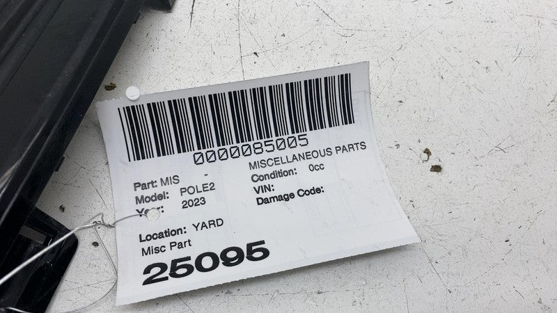 33631405 ⭕ 21-23 Polestar 2 Front Passenger Bumper Lower Fog Light Cover Right 33631405