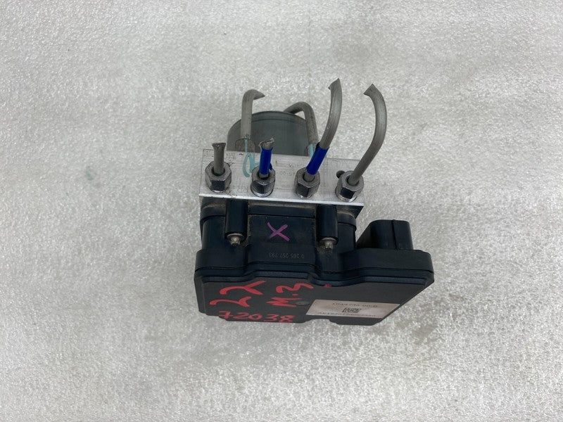 1044745 00 B ⭕17-23 Tesla Model 3 M3 Anti-Lock Brake System ABS Pump Module Unit 1044745-00-B