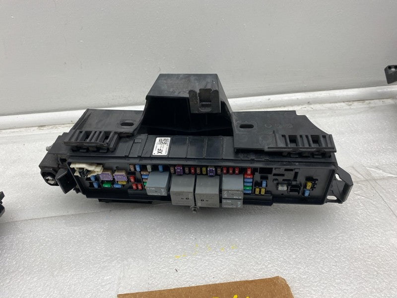 109440502F 16-20 Model X Front Efuse Frunk Fuse Relay Junction Box Module Unit 1094405-02-F