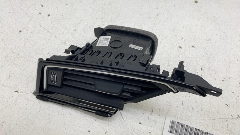 ⭕ 2019-2023 Audi E-Tron Dash Dashboard Outer A/C Air Vent Grille Left