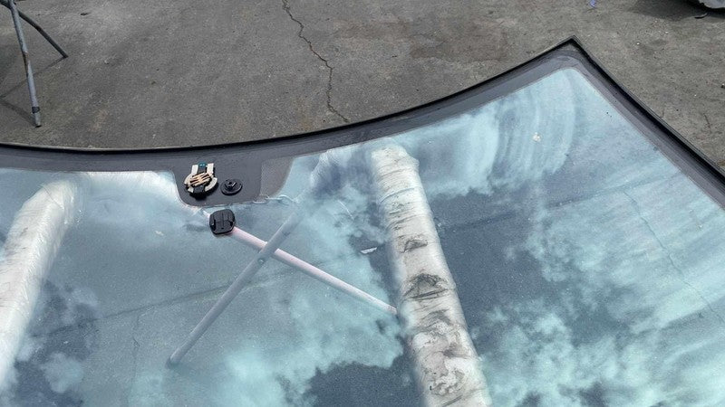 102163401C ⭕ 12-14 Model S Windshield Heated Wiper Area (Lower Mount Mirror) 1021634-01-C