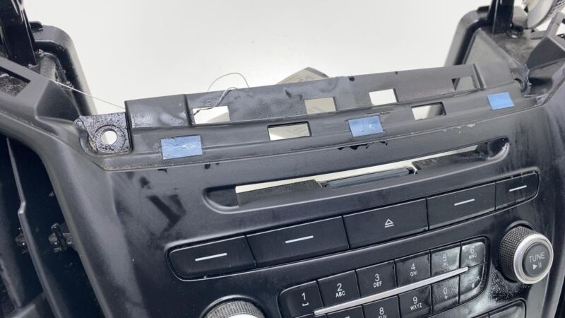 F1ET 18K811 KD 2015 2016 2017 2018 Ford C-Max AM FM Radio Control Panel w/ Air Vent Grilles OEM