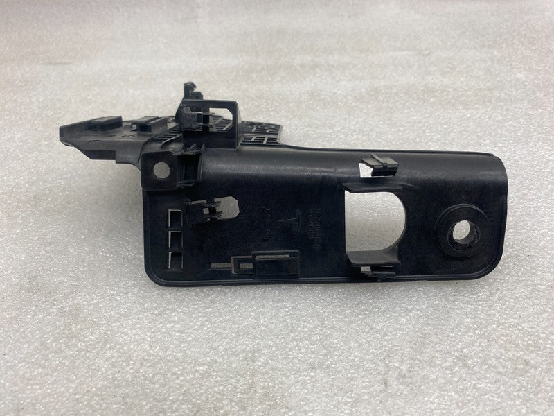 105230100B ⭕ 16-20 Model S Front Trunk 12V Fuse Box Cable Holder Mount Bracket 1052301-00-B