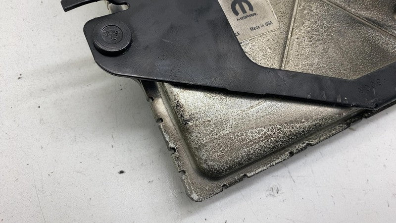 68599493AC 2023 Chrysler Pacifica Engine Control Computer Module ECM 68599493AC w/ Bracket