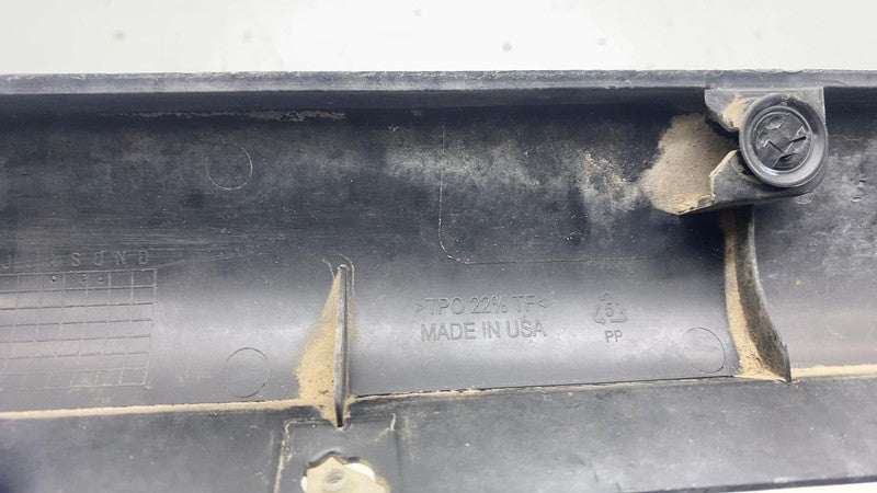 ⭕ 2022 Rivian EDV-700 Van Driver Door Rokcer Cladding PT00053750 / PT0