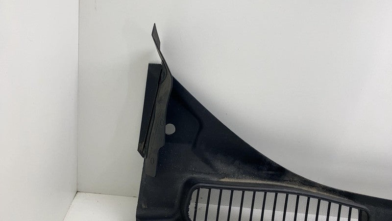 2013-2018 Ford C-Max Front Windshield Wiper Cowl Vent Trim Panel Cover