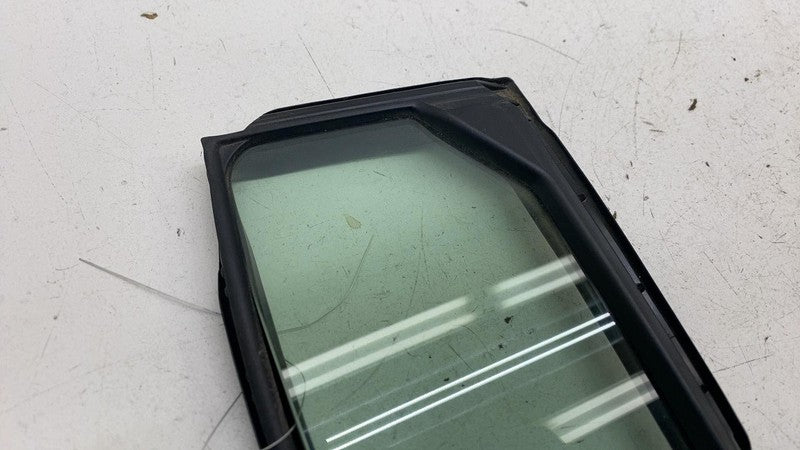 ⭕ 23-25 Toyota Prius Rear Driver Side Door Fixed Window Glass Left 681