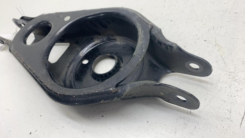 ⭕17-24 Chrysler Pacifica Rear Right Suspension Lower Control Arm Link