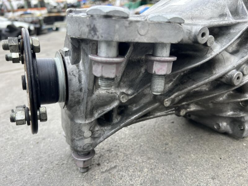 NA1J-39730 2019-2023 Mazda MX-5 Miata Rear Axle Differential Carrier w/ Mount Support A/T
