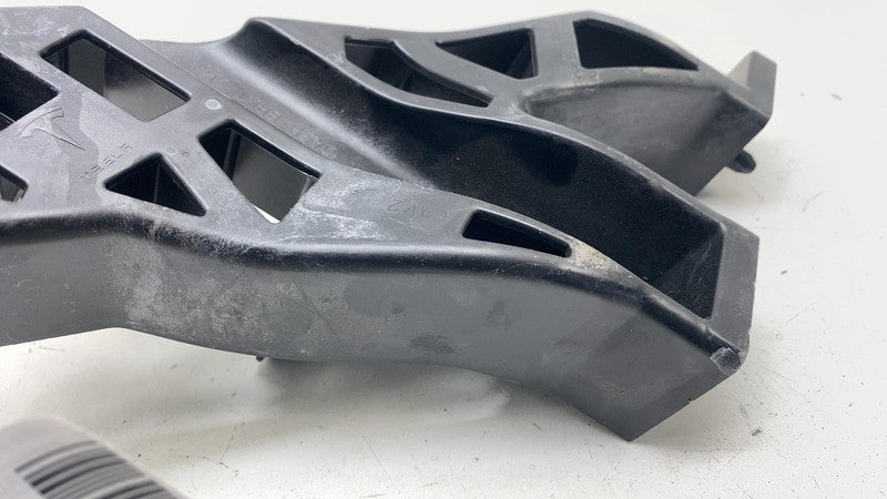 180726800F ⭕ 24-25 Cybertruck Passenger Side IP Dash Downleg Bracket Right OEM 1807268-00-F