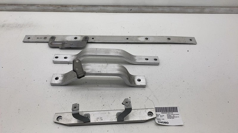 A2506190025 ⭕ 2017-2023 Mercedes-Benz C300 Front & Rear Outer Floor Pan Support A2506107001