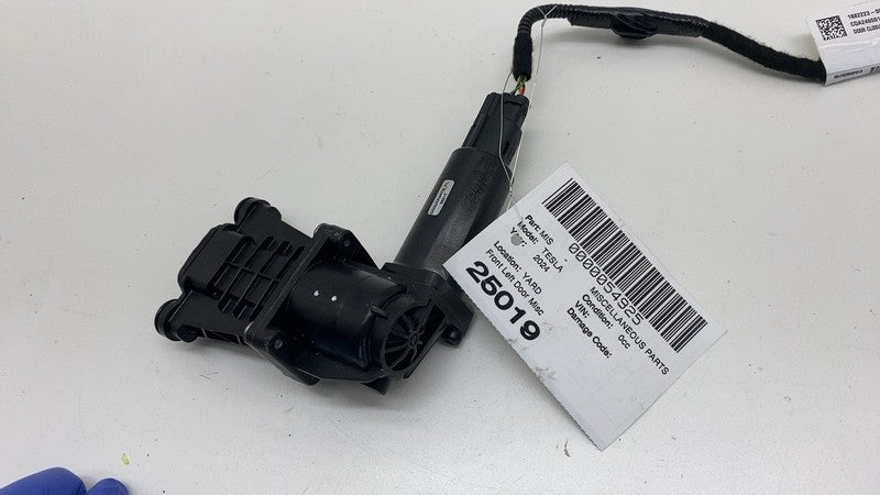 188222300F ⭕ 24-25 Cybertruck Front Left Door Actuator Motor & Wiring Harness 1882223-00-F