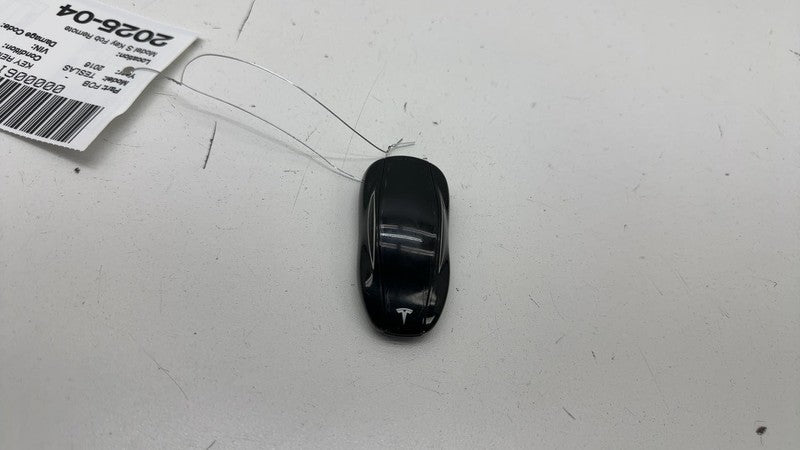 Does not apply Key Remote/fob TESLA S 16