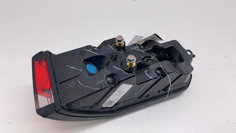 PT00000471-K ⭕ 22-24 R1S R1T Rear Driver Side Outer Taillight LED Tail Lamp Left PT00000471-K