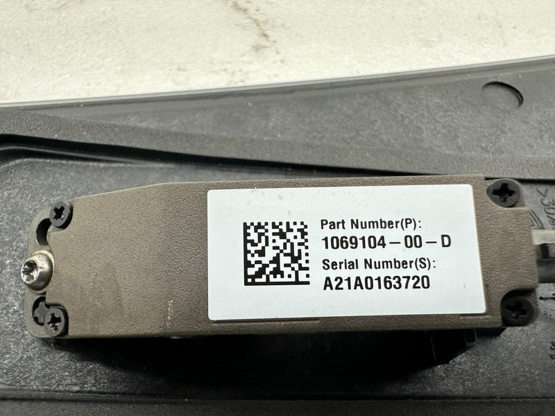 108389900B ⭕ 2016-2020 Tesla Model S B-Pillar Applique Glass & Camera Left OEM 1092306-00-C
