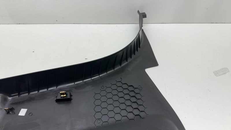 PT00001372 ⭕ 22-24 Rivian R1T Passenger B-Pillar Lower Trim Cover Panel Right RH PT00001372