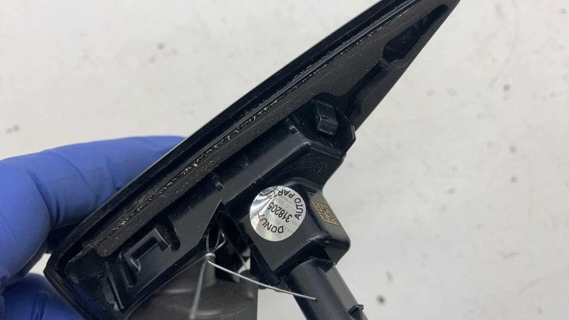 1820734-00-D ⭕ 23-26 Model Y 3 Front Left Repeater Turn Signal Fender Camera HW4 1820734-00-D