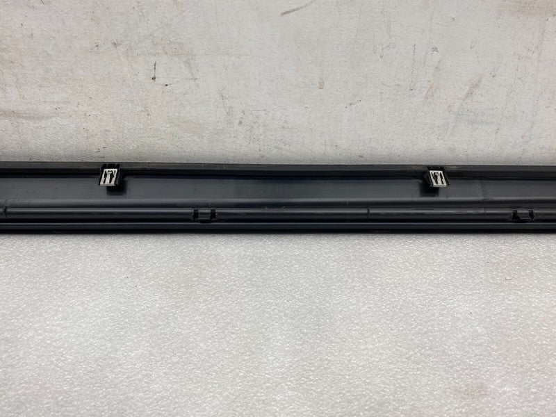 101221700G ⭕12-23 Tesla Model S Passenger Side Skirt Molding Scuff Plate Right 1012217-00-G