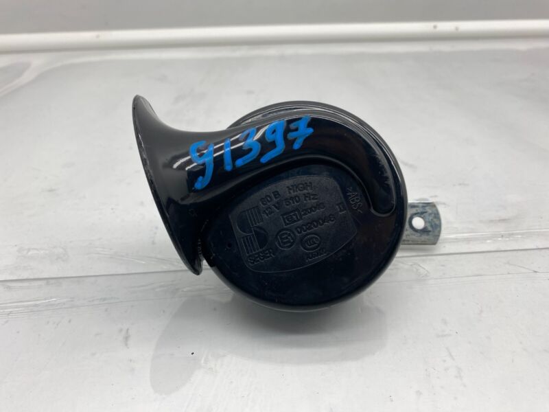 Does Not Apply 2012-2020 Tesla Model S Seger High Pitch Tone Horn 12V 510 Hertz w/ Bracket OEM
