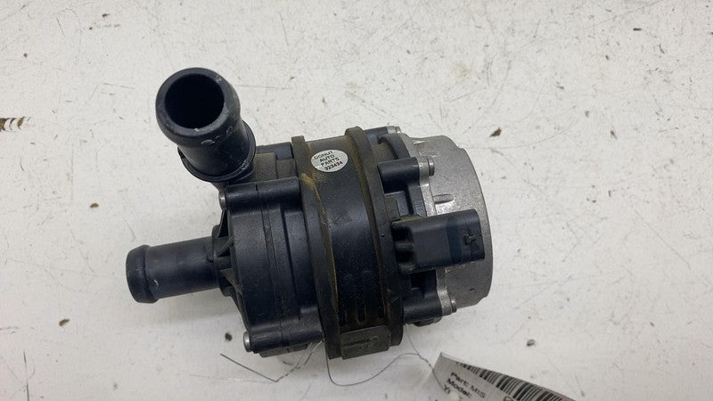 32135207 ⭕ 21-23 Polestar 2 Drive Motor Inverter Cooler Auxiliary Water Pump OEM 32135207