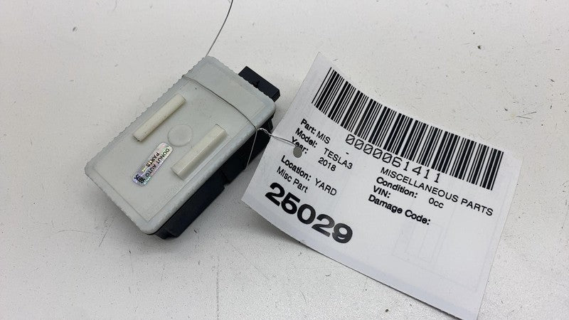 ⭕17-23 Model 3 Tire Pressure Monitoring Module Sensor TPMS Receiver 11