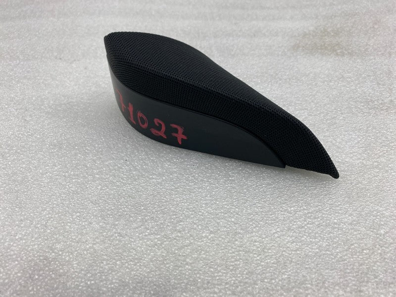 1095657 00 E ⭕ 2017-2023 Tesla Model 3 Front Left Audio Tweeter & Speaker Cover 1095657-00-E