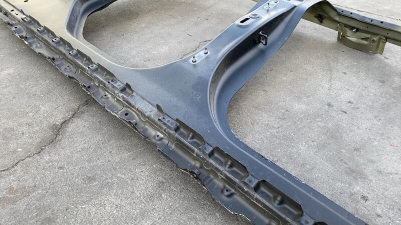 1917292-ST-A 2024-2025 Tesla Cybertruck Passenger Body Side Outer Structural Frame Right RH