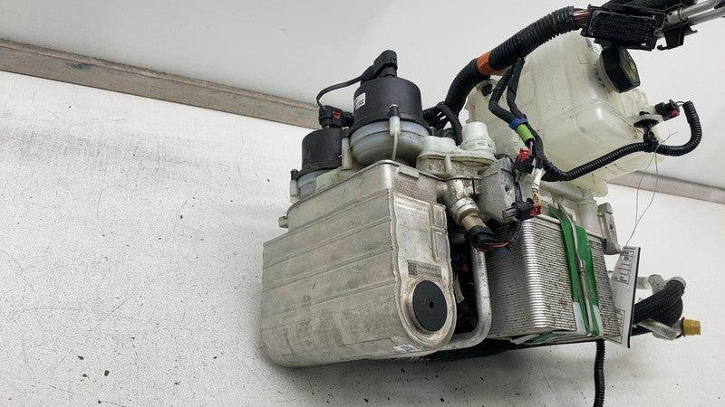 1549902 00 C 2020-2024 Tesla Model Y Supermanifold Refrigerant Chiller w/ Coolant Reservoir