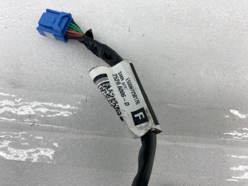2020-2023 Tesla Model Y Right Exterior Rear View Door Mirror RH (NO SKULL/GLASS)