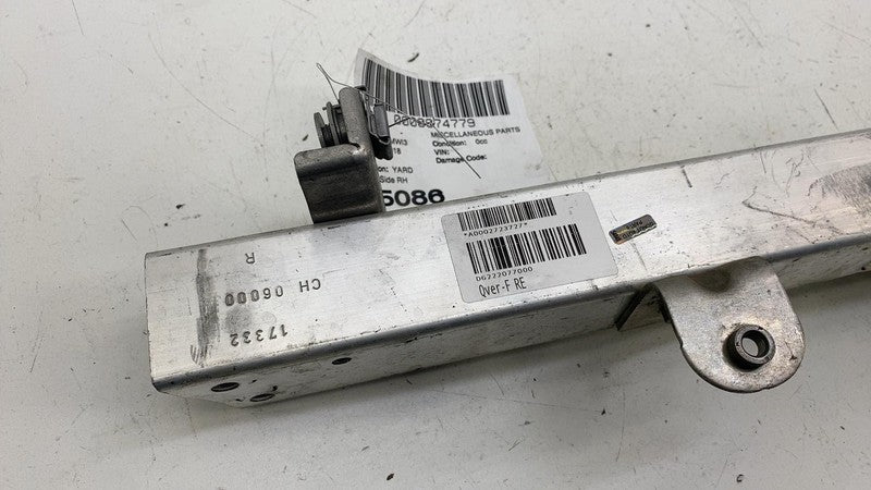 ⭕ 2018 BMW i3 I01 Front Passenger Upper Radiator Support Bracket Right