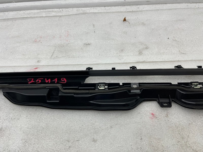 110057400G 17-22 Model 3 Dash Instrument Panel Windshield Deflector Finisher 1100574-00-G