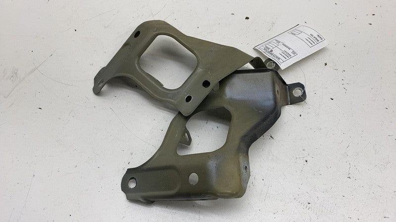 108601700C 17-23 Model 3 Front Left/Right Fender Support Bracket 1086017-00-C/1086016-00-C