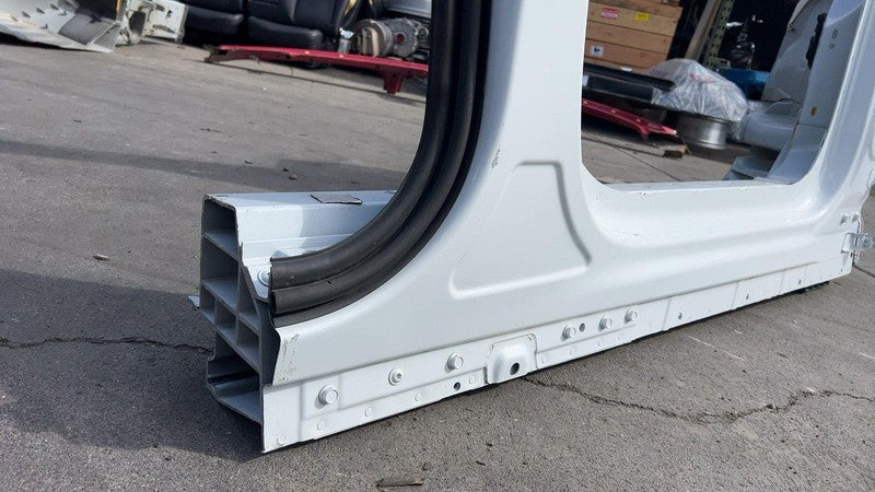 ⭕ 2016-2020 Tesla Model X Right A + B Pillar Door Frame & Quarter Structural Cut