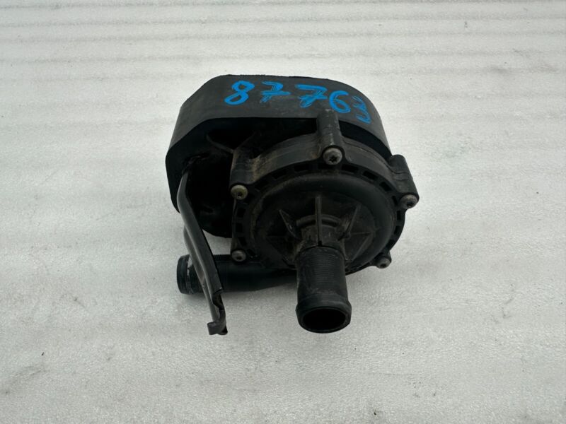 1041151-00-E 2012-2015 Tesla Model S MS Auxiliary Water Coolant Battery Cooling Pump Assembly