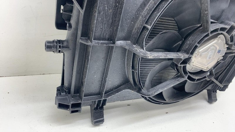 ⭕ 21-25 Tesla Model 3 Front Center Radiator Active Grille Shutter 1559