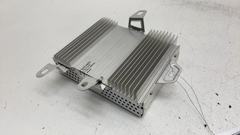 150715200A ⭕ 2020-2023 Tesla Model Y MY Radio Audio Sound System AMP Amplifier 1507152-00-A