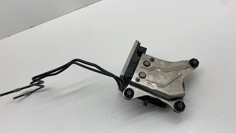 5A3EAB4 01 2021 BMW 530e Engine ABS Anti-Lock Brake Pump Control Module Unit w/ Bracket OEM