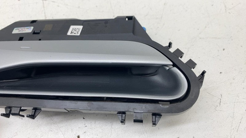 ⭕ 2023-2025 Volkswagen ID.4 Front Side Exterior Door Handle Right OEM