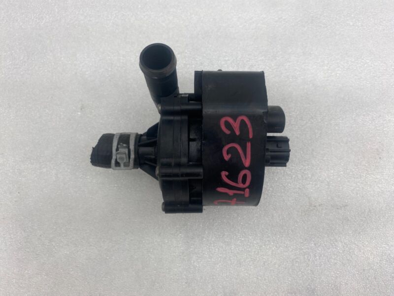103732700F 2016-2020 Tesla Model S X Cooling System Auxiliary Water Coolant Pump FWD Assy