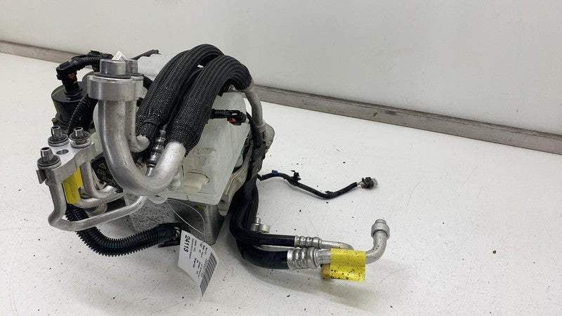 2020-2024 Tesla Model Y Supermanifold Refrigerant Chiller w/ Coolant Reservoir