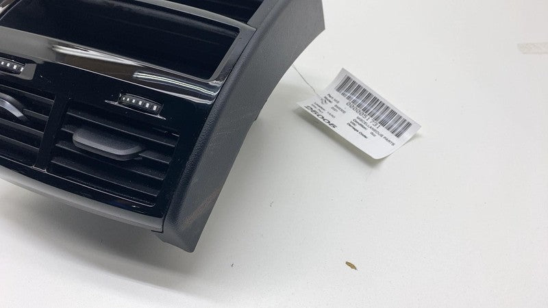 2020-2023 BMW 530e G30 Center Console Climate Control Air Vent Trim Pa
