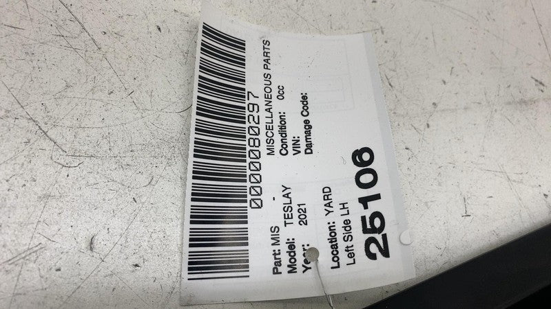 ⭕ 20-24 Model Y Rear Driver Side Door Window Outer Belt Seal Left 1495