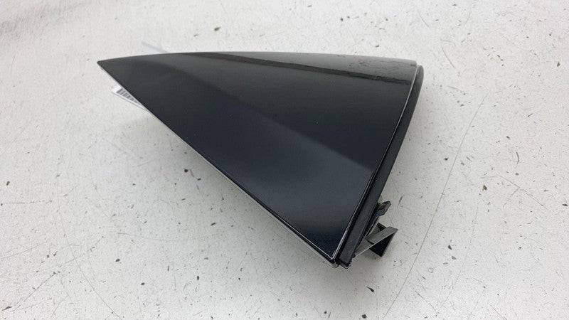 68227308AD ⭕ 17-24 Chrysler Pacifica Rear Right D-Pillar Applique Molding Cover 68227308AD