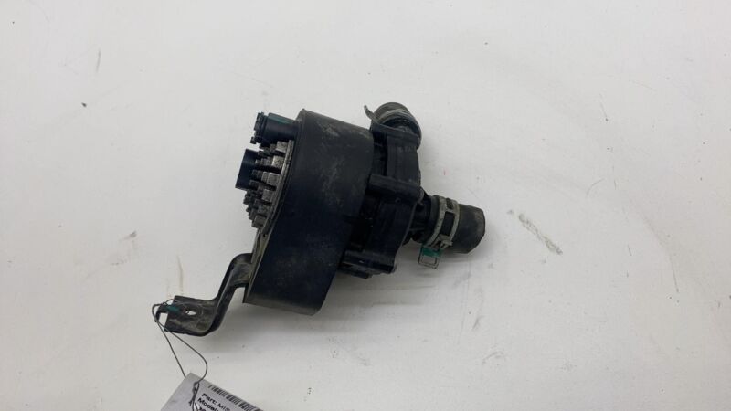 2012-2015 Tesla Model S MS Battery Coolant System Auxiliary Water Pump Assembly