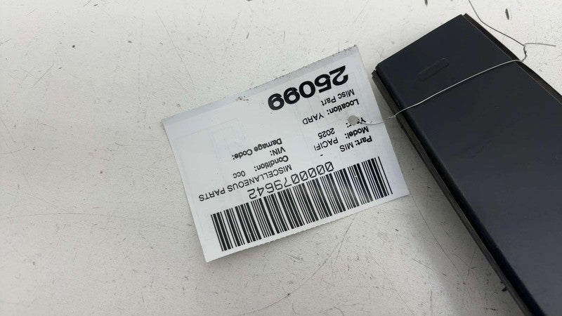 68259788AE ⭕ 17-25 Chrysler Pacifica Rear Right Roof Molding Hinge Cover Panel 68259788AE