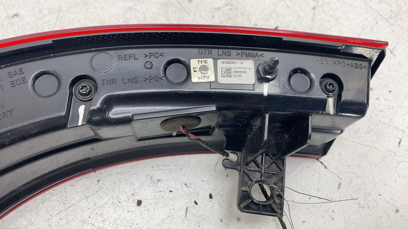 ⭕ 22-24 Rivian EDV-700 Rear Passenger Side Upper LED Tail Light Right