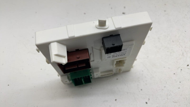 32320214 ⭕ 2021-2023 Polestar Polestar 2 Body Computer Control Module BMC Unit 32320214