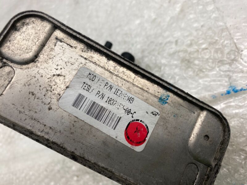 103776400C 2016-2020 Tesla Model S X Battery Cooler Heat Exchanger Chiller EXV Assembly OEM