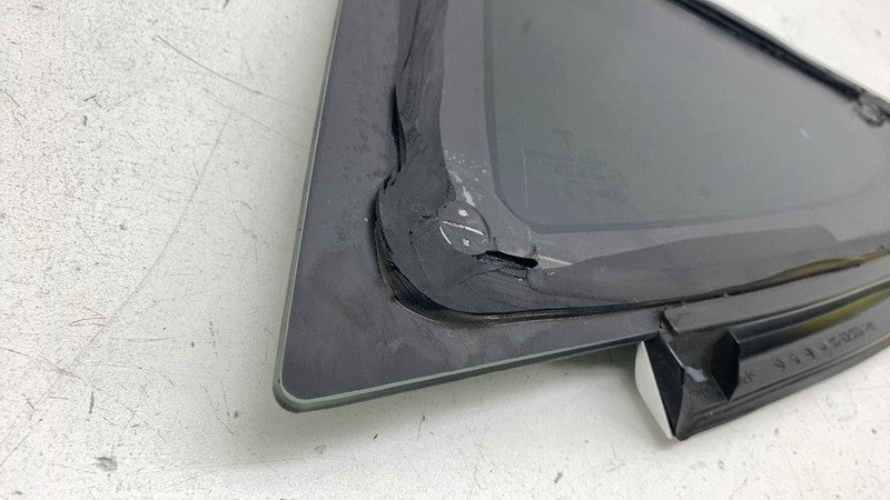 1080706-00 ⭕ 2017-2020 Tesla Model 3 Rear Side Quarter Fixed Window Glass Right OEM 1080706