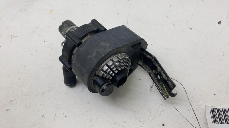 600804700E 2012-2015 Tesla Model S MS Battery Coolant System Auxiliary Water Pump Assembly